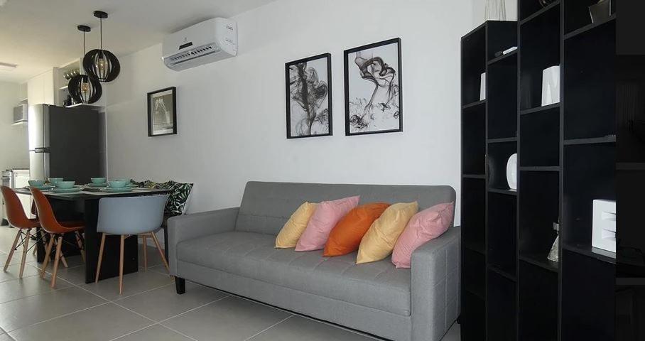 Apto Guarajuba Praia Condominio Porto Smeralda-100 Metros Da Praia 外观 照片