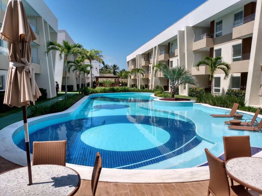 Apto Guarajuba Praia Condominio Porto Smeralda-100 Metros Da Praia 外观 照片