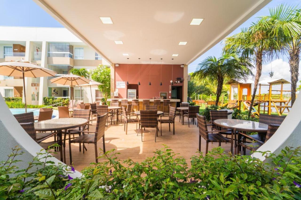 Apto Guarajuba Praia Condominio Porto Smeralda-100 Metros Da Praia 外观 照片